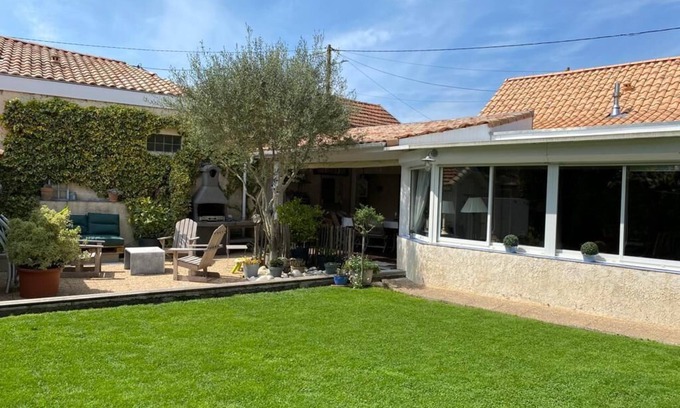 Lacanau-Ocean Casa | Charming CANAULAISE VILLA, 10 minutes walk from the beach, wooded garden