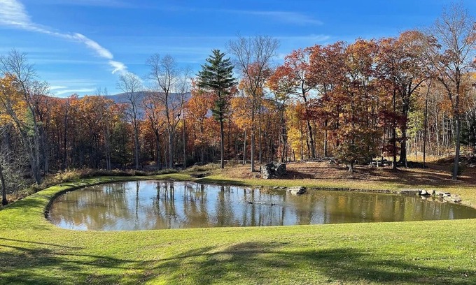 Saugerties Casa | Charming Catskills Mountain Retreat w/ Hot Tub