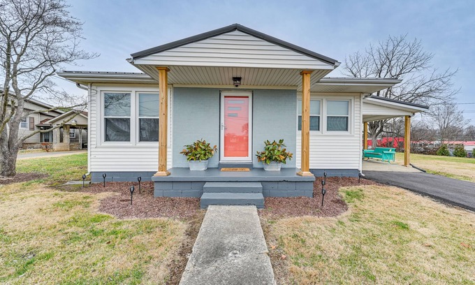 Cave City Casa | Charming Cave City Vacation Rental w/ Fire Pit!