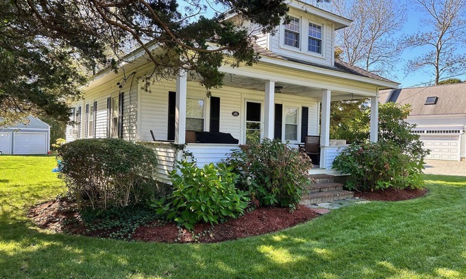 North Chatham Casa | Charming Chatham Bungalow- Minutes to Beaches and Downtown Chatham