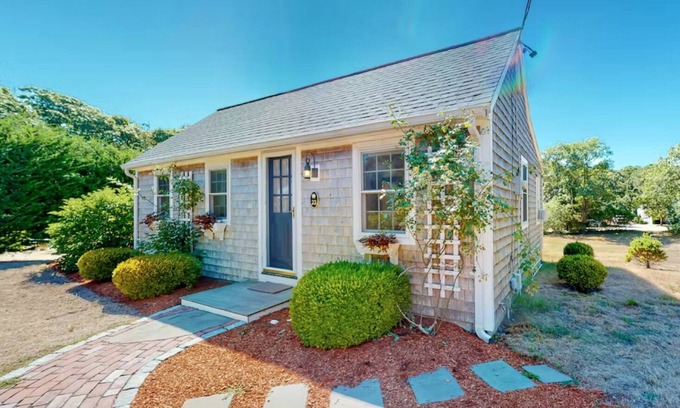 South Chatham Casa | Charming Chatham Cottage