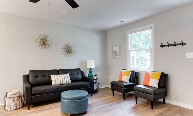 Dumbarton Casa | Charming, Cheerful 3 Bedroom Home in Richmond, VA!