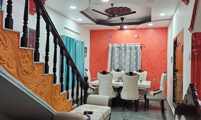 Mylapore Tiruvallikk Casa | Charming Chennai Home With Modern Amenities