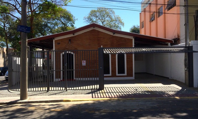 Sao Jose dos Campos Casa | "Encantador, cómodo y práctico" - Una opción funcional para su estancia.