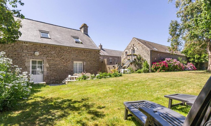 Gatteville-le-Phare Cabaña | Casa encantadora con jardín cerca del puerto de Barfleur