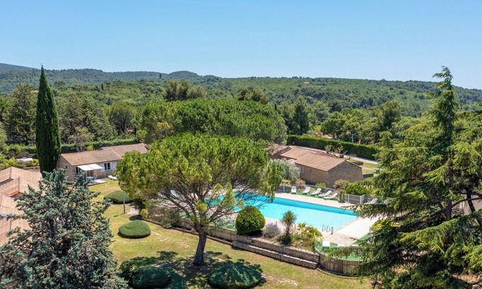 La Roque-sur-Pernes Condominio | Charming cottage 4 people in a tourist residence