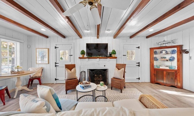 The Pines Casa | Charming Coastal Cottage in The Pines – Walk to Beach & Rehoboth Ave!