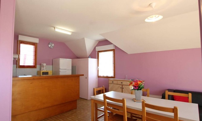 Surtainville Cabaña | Casa de playa acogedora con jardín compartido, WiFi y mascotas bienvenidas en Surtainville