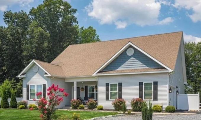 Rehoboth Beach Casa | Charming Coastal Retreat Lewes 3 Bed 3 Bath Home Close to the beach and Outlets