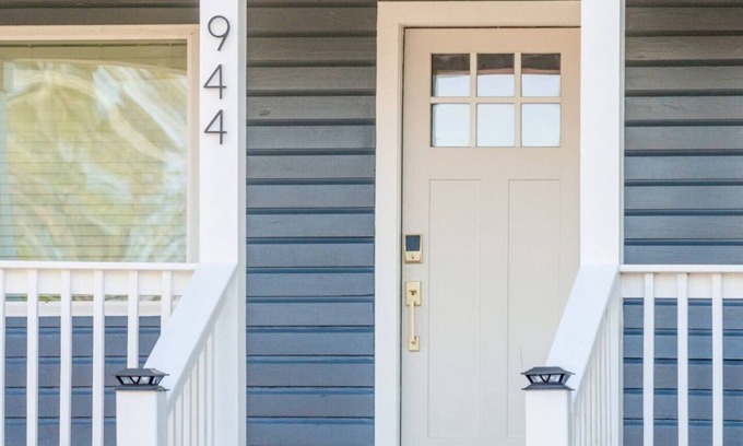 Edisto Island Casa | Charming coastal getaway just minutes from Edisto Beach! Enjoy a spacious home with a full kitchen, cozy living areas, and peaceful outdoor spaces. Perfect for families, couples, or friends seeking beach days, fishing, and relaxation.