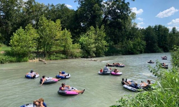 Fentress Cabina | Charming, Comfy Cabin on the San Marcos River!