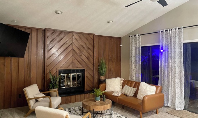 Winston - Salem Apartamento | Charming Condo Near WFU, Full Kitchen, Strong WiFi, Charming condo near WFU, full kitchen, strong Wi