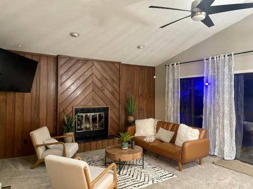 Winston - Salem Apartamento | Charming Condo Near WFU and Hospitals, Full Kitchen, Strong WiFi, In-Unit Laundry