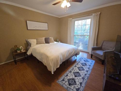 Vestavia Hills Casa | Charming Contemporary Home