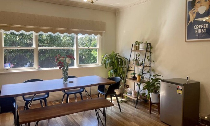 Ballarat North Casa | Charming corner retreat in Ballarat North