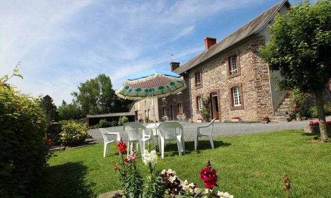 Cerisy-la-Salle Cabaña | Encantadora casa rural con chimenea, jardín y tranquilidad garantizada