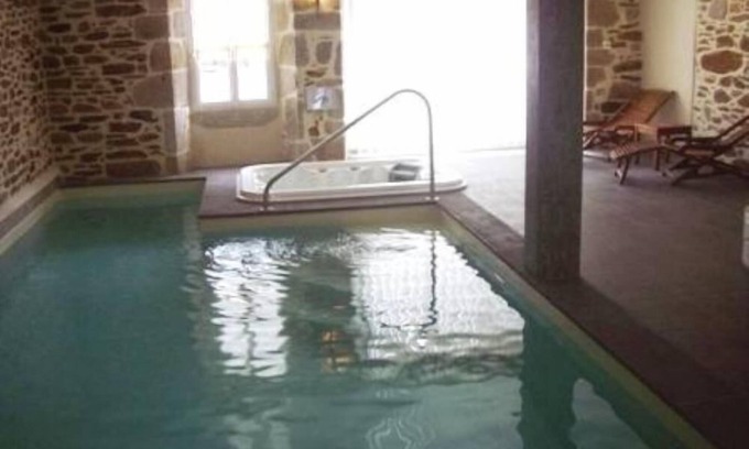 Chataigneraie Cantalienne Casa | Encantadora casa de campo y SPA
