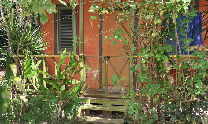 Maxwell Cabaña | CHARMING COTTAGE AT SHAMBHALA HOMESTAYS on South Coast