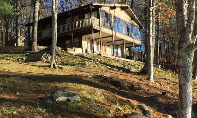 Harrison Cabaña | Cottage con Encanto en la orilla del hermoso lago Long, Harrison, Maine