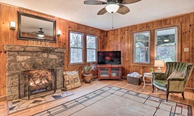 Pisgah Forest Casa | Charming Cottage Close to Hiking and Biking!