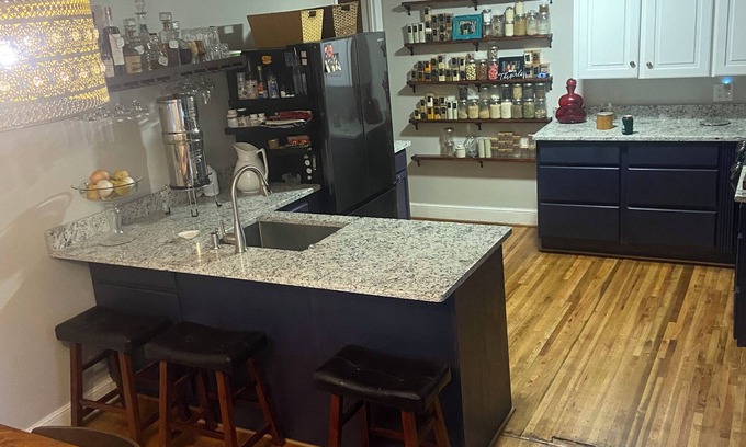 Columbia Cabaña | Charming cottage in downtown Columbia. Convenient to Fort Jackson and USC