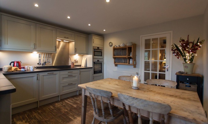 Bamburgh Cabaña | Cottage con encanto en una posición privilegiada con vistas al castillo, 12 The Wynding