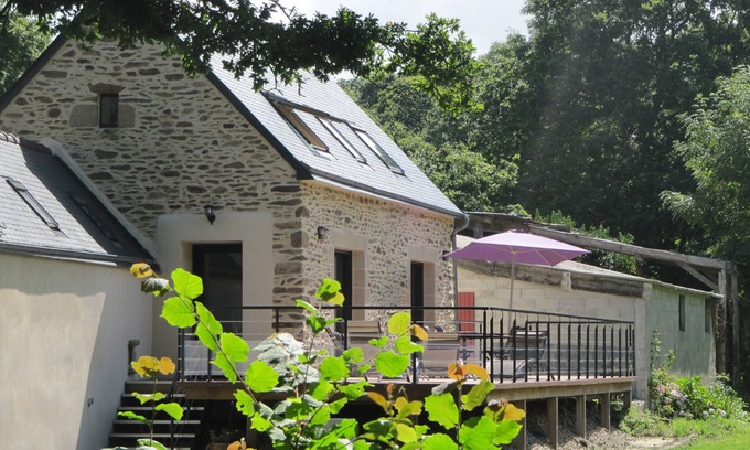 Goulien Cabaña | Encantadora casa de campo en el marco de un antiguo molino en el campo