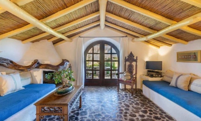 San Pantaleo Cabaña | Charming cottage in San Pantaleo. House "The Wisteria"