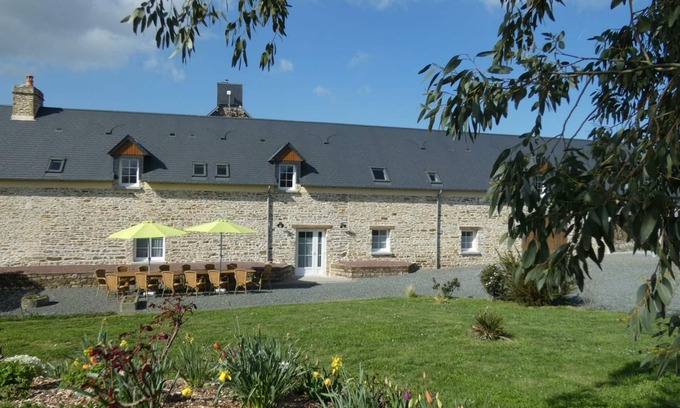 La Feuillie Cabaña | Casa rural con jardín privado, cerca de playas, ideal para familias y amigos, accesible PMR