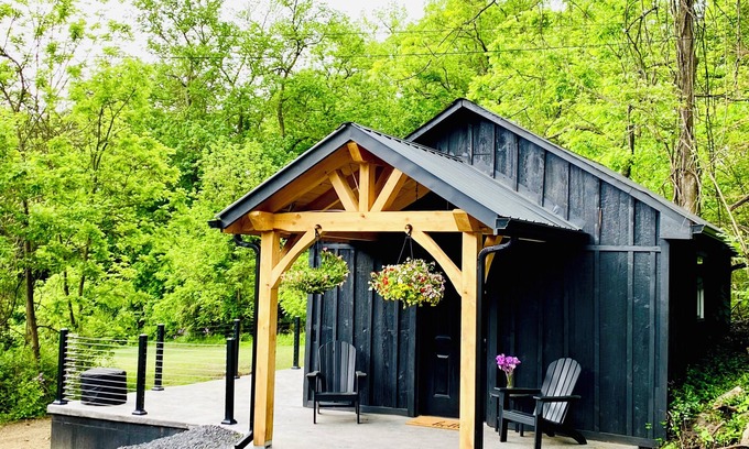 Lewistown Cabaña | Charming Cottage Retreat in Lewistown – Sleeps 4