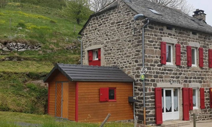 Les Estables Cabaña | Escapada Tranquila en Les Estables: Gîte Independiente, Terraza Ample, Actividades Naturaleza