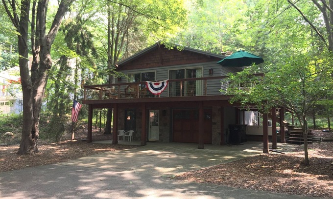 Holland Cabaña | Encantadora casa de campo con acceso a la playa privada del lago Michigan en Holland, MI