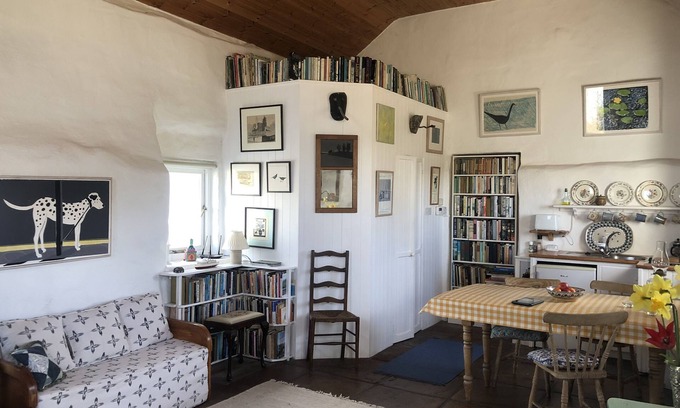 Kinvara Casa | Charming cottage within the village with views across the bay.