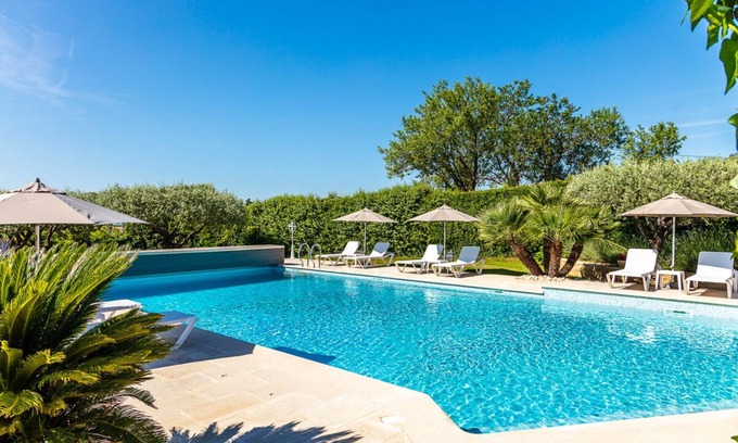Crillon-le-Brave Casa | Casa de campo 'Le Cypres', piscina climatizada al pie del Mont Ventoux, WIFI