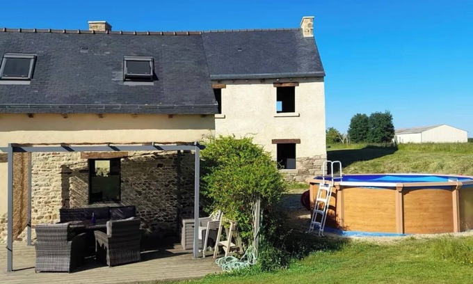 Yvignac-la-Tour Casa | Charming country house with swimming pool