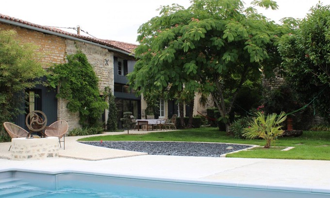 Fontclaireau Cabaña | Casa rural con piscina privada, jardín cerrado y WIFI, ideal para familias