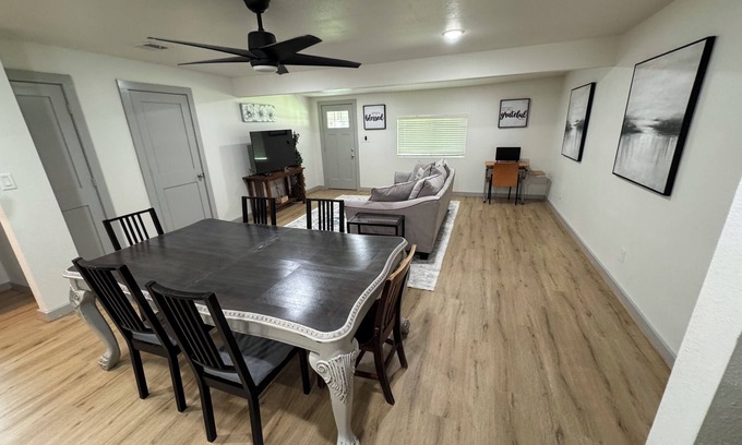 Magnolia Casa | Charming Country Home with Pool - Unit B