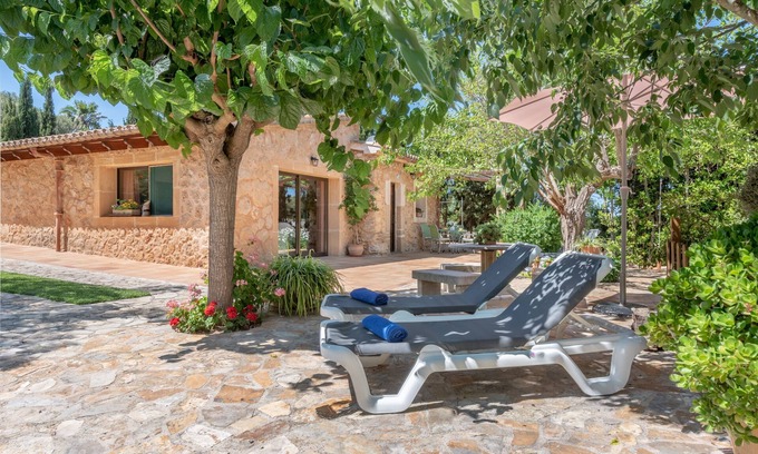 Capdepera Villa | Encantadora casa de campo con jardín, terraza y Wi-Fi; aparcamiento disponible