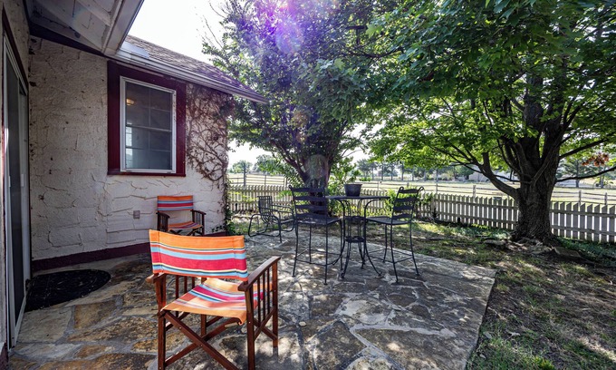 Independence Cabaña | Charming Countryside Cottage