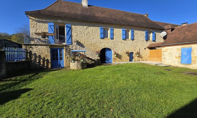 Tourtoirac Cabaña | Casa rústica con jardín, barbacoa y sala de juegos, cerca de la cueva de Tourtoirac