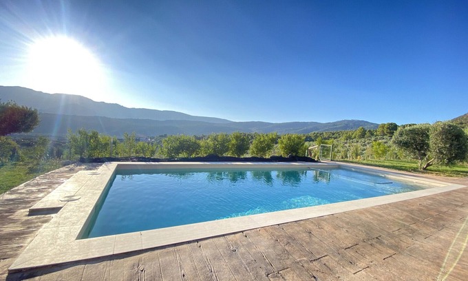 Campocamara Cabaña | Apartamento rural para parejas con piscina en Sierra de Cazorla