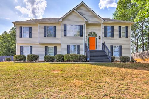 Oak Hill Casa | Charming Covington Home with Fire Pit and Game Room!