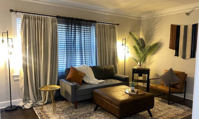 Central Hyde Park Apartamento | Charming/Cozy/1 Bedroom