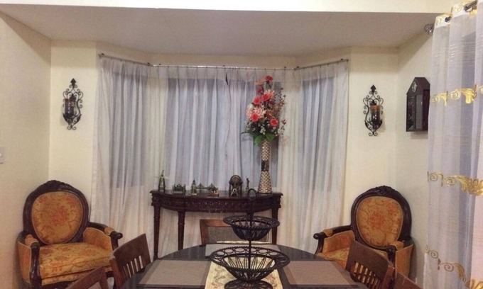 Santa Rosa Casa | Encantadora y acogedora casa de 2 pisos