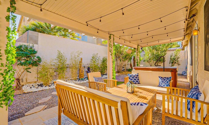 McCullough Hills Casa | Charming, Cozy & Elegant Zen Retreat with Hot Tub