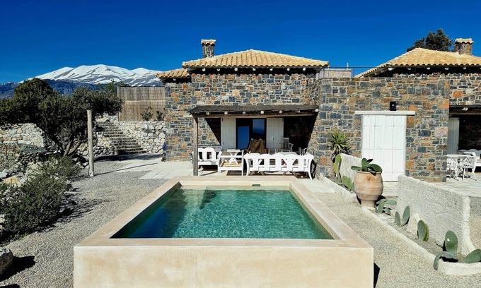 Vizari Villa | Charming Crete Villa | Villa Andreas | Terrace & Private Pool | Traditional Rooms Aesthetics | 1 Bedrooms | Agia Galini