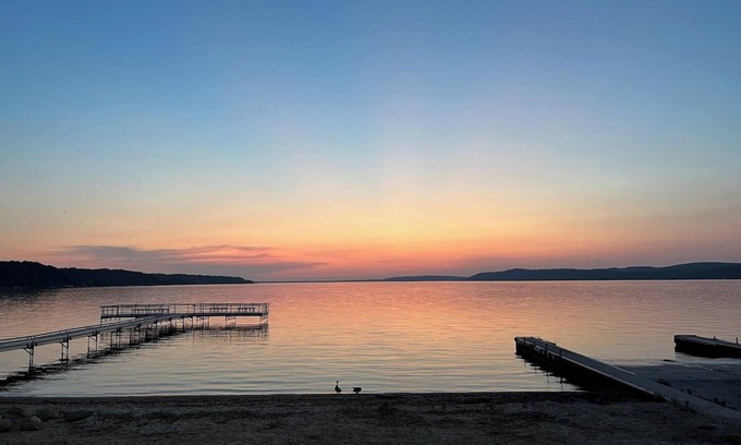 Lake Township Cabaña | Charming Crystal Lake Cottage, Walk to Beach and Town, Ski Crystal Mountain