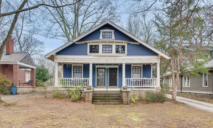 Oakhurst Apartamento | Charming Decatur Oakhurst Bungalow w/ Patio!