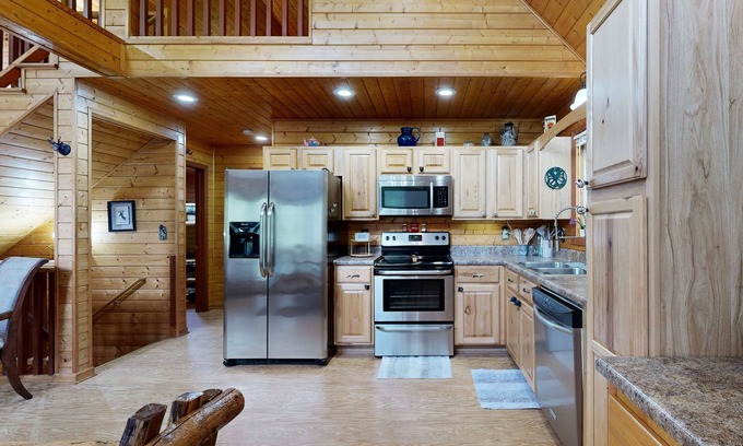 Grassy Creek Casa | Charming dog-friendly house
