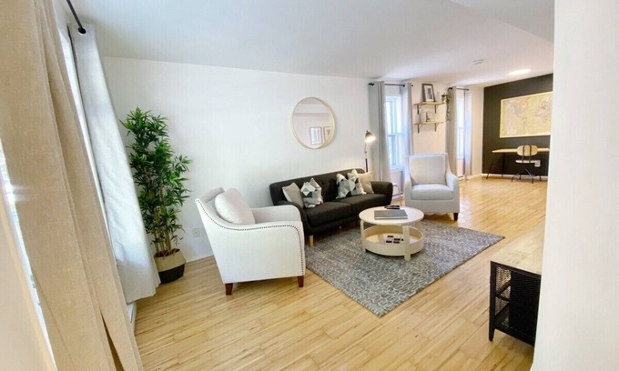 Fredericton Casa | Charming downtown apartment located in a 2 unit home